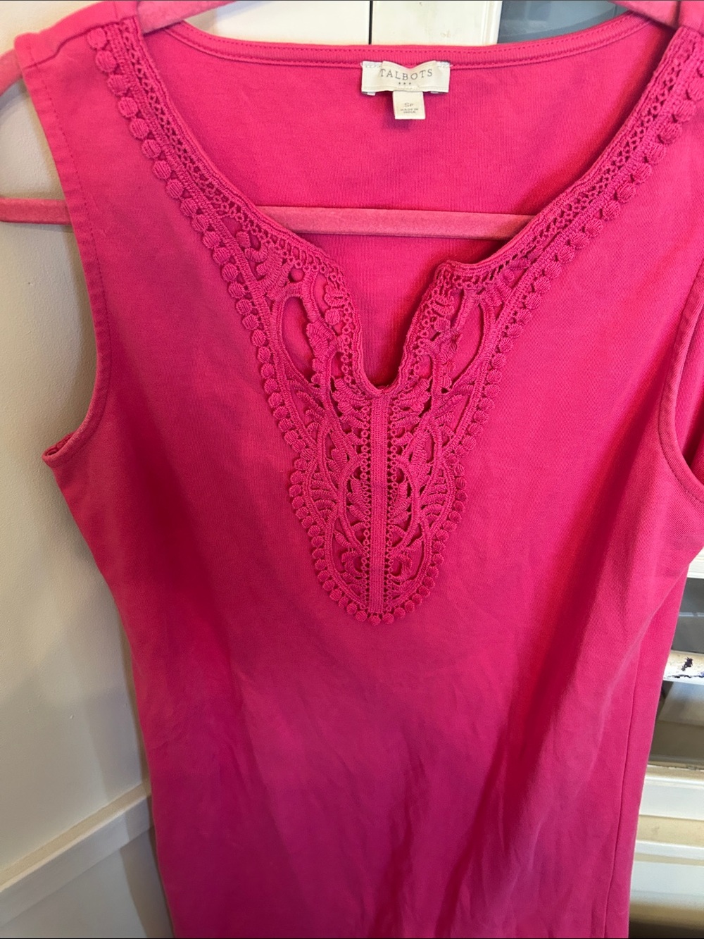 Talbots Hot Pink Sleeveless Embroidered Knit Tank